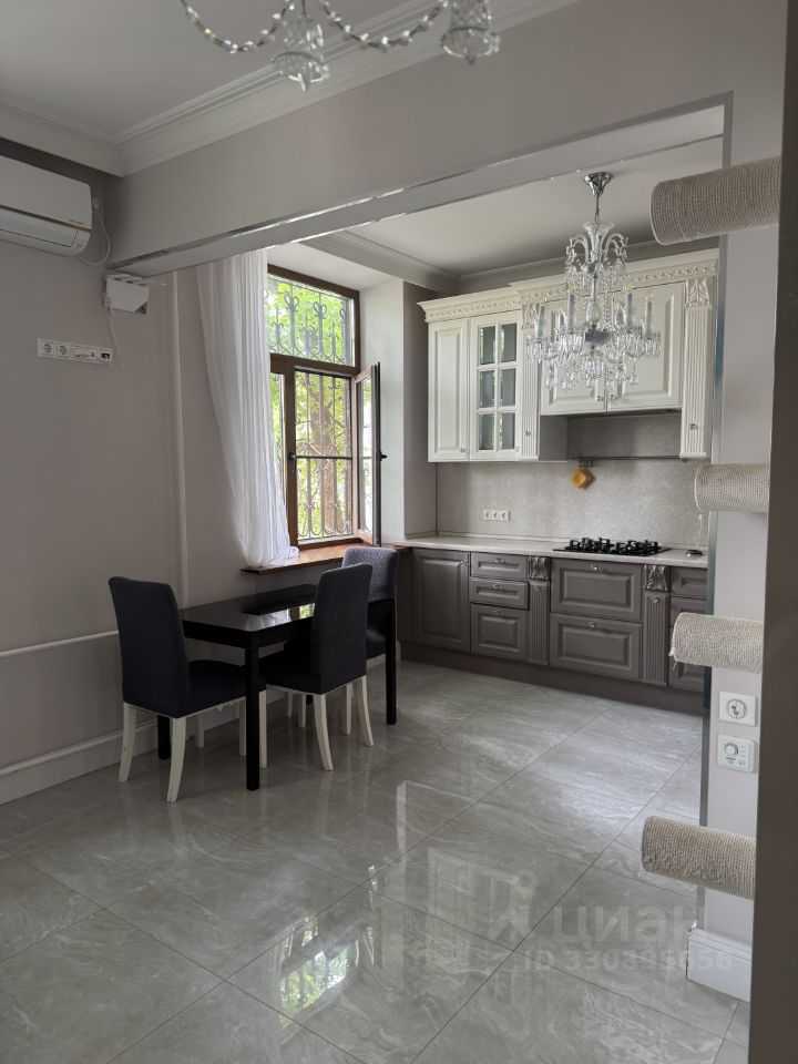 1-комнатная квартира, 55 м² — фотография 3
