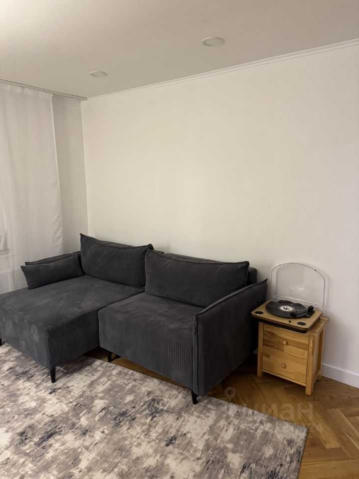 2-комнатная квартира, 55 м² — фотография 3