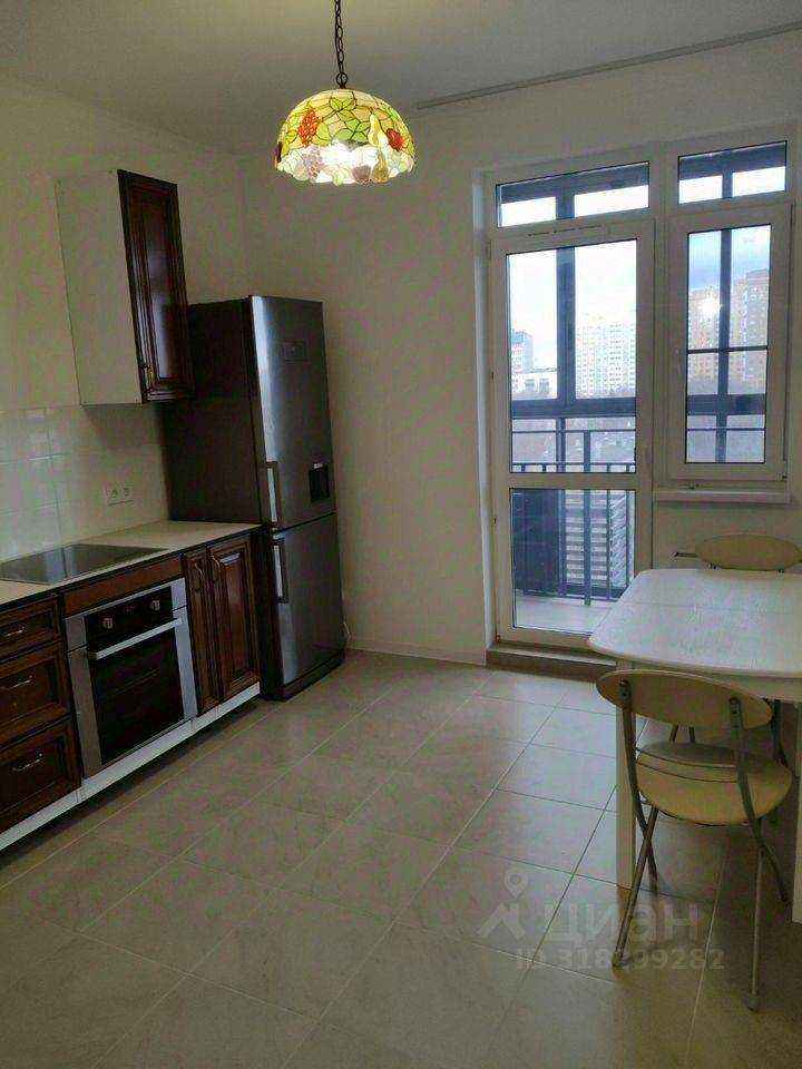 2-комнатная квартира, 55 м² — фотография 2