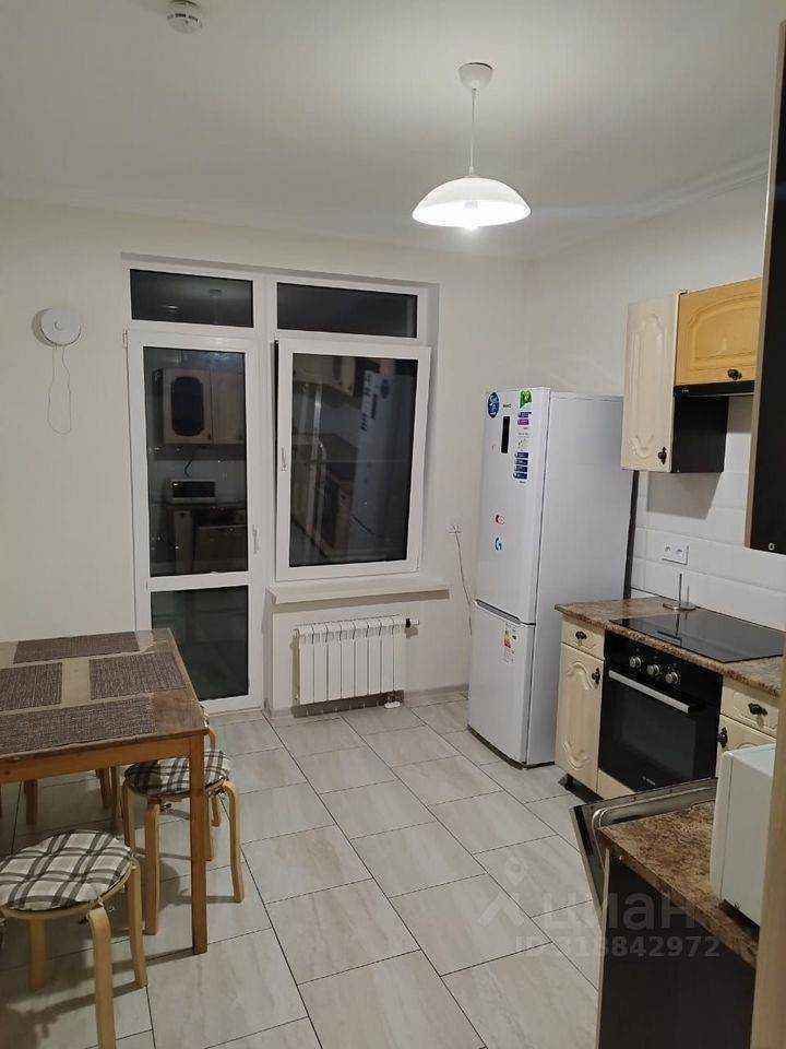 2-комнатная квартира, 65 м² — фотография 2