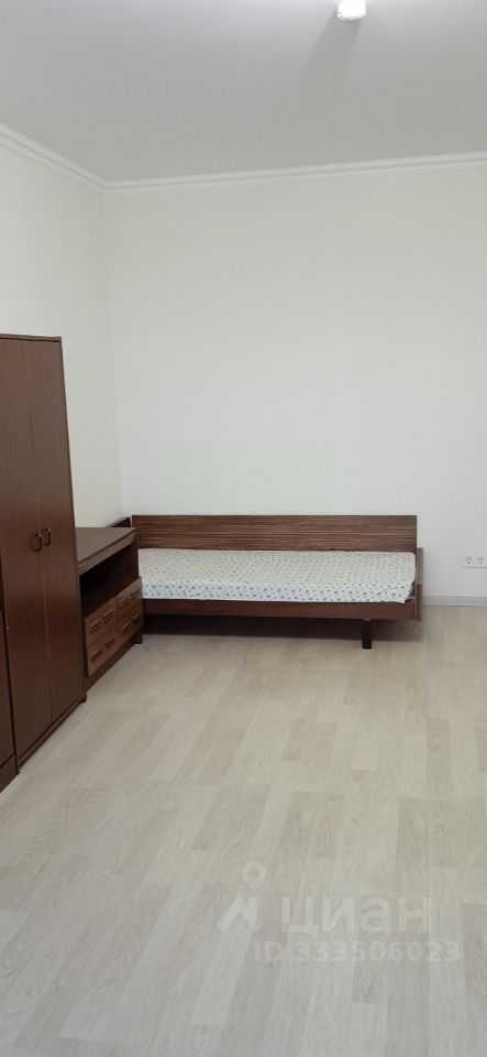 1-комнатная квартира, 42 м² — фотография 3