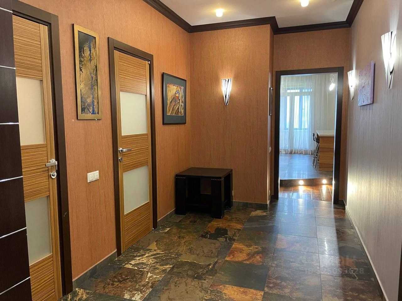 4-комнатная квартира, 160 м²