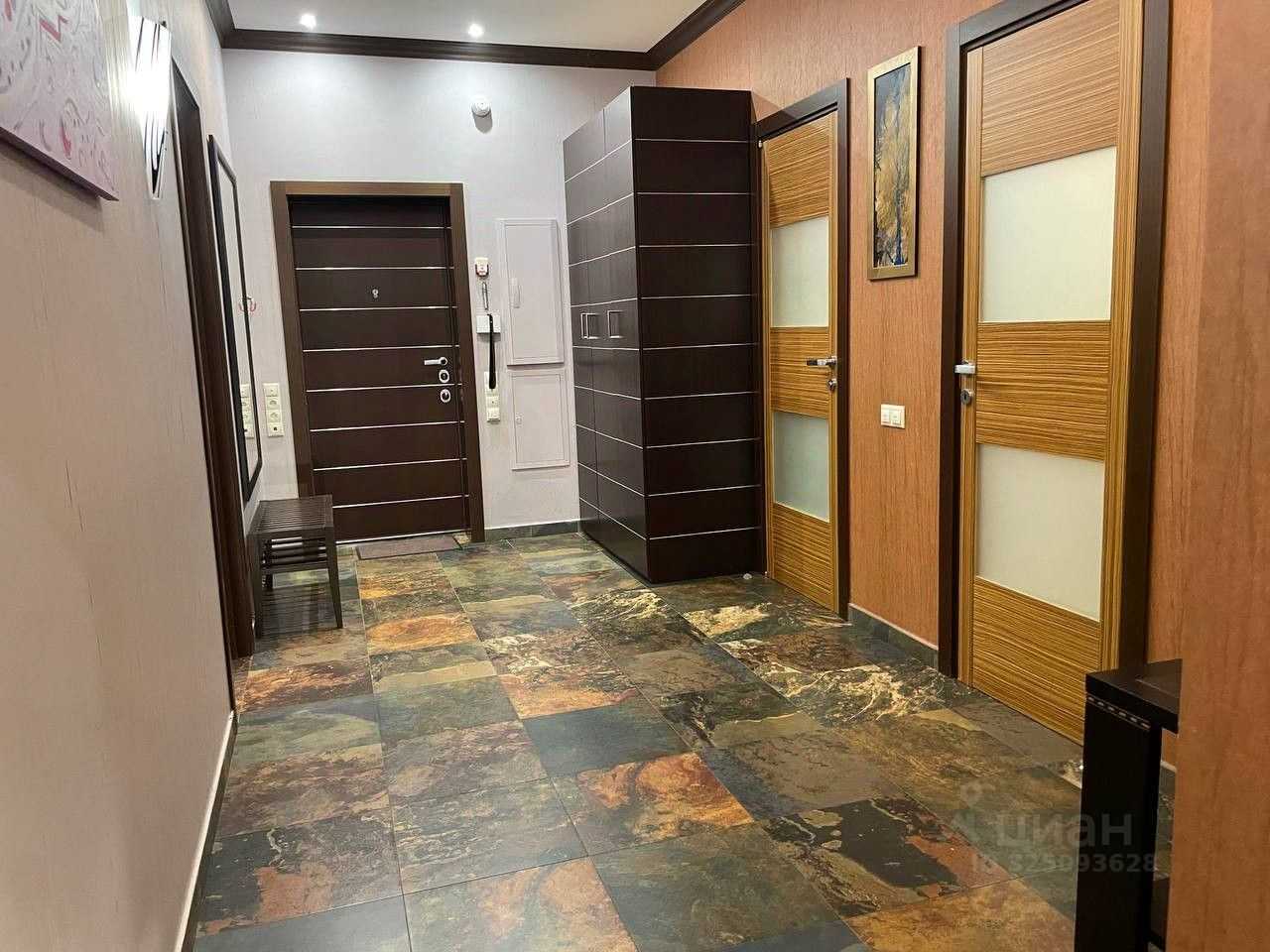 4-комнатная квартира, 160 м² — фотография 2