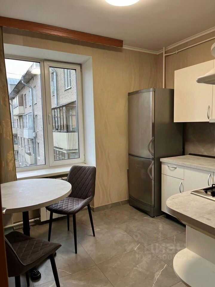 2-комнатная квартира, 55 м² — фотография 3