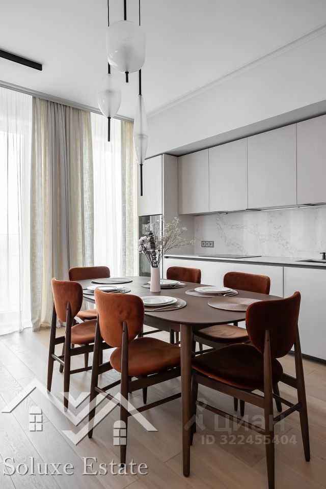 4-комнатная квартира, 140 м² — фотография 3