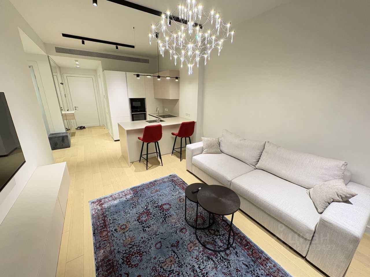 1-комнатная квартира, 58 м² — фотография 2