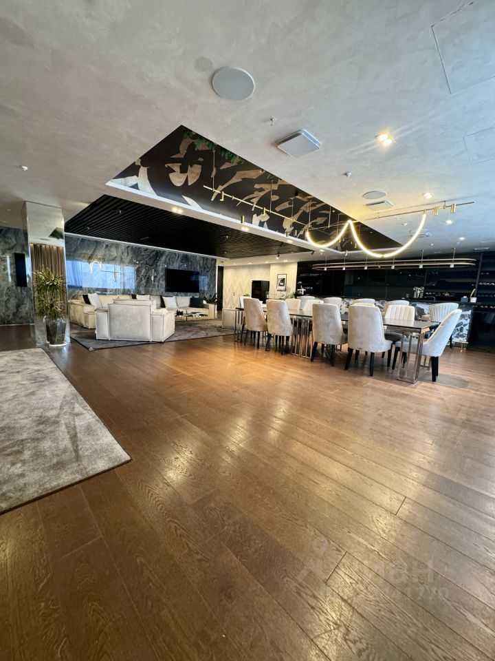 5-комнатная квартира, 260 м² — фотография 2
