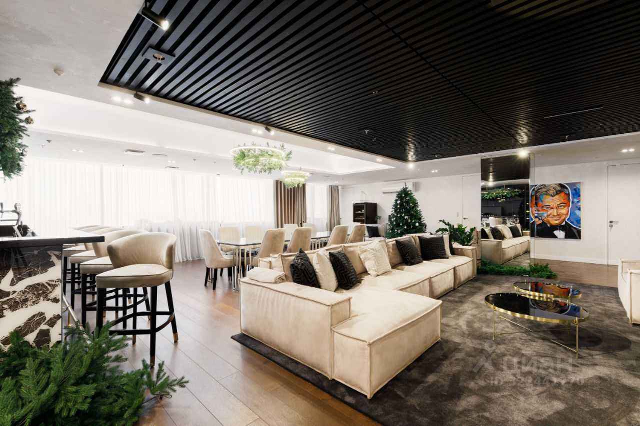 5-комнатная квартира, 260 м²