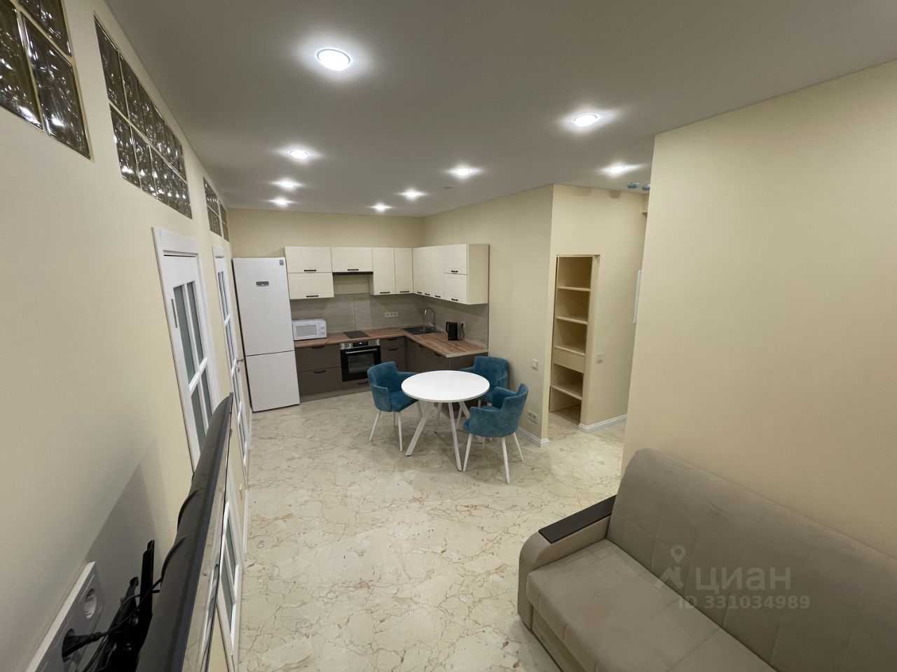2-комнатная квартира, 42,7 м² — фотография 3