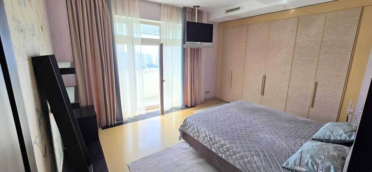 4-комнатная квартира, 153 м² — фотография 3