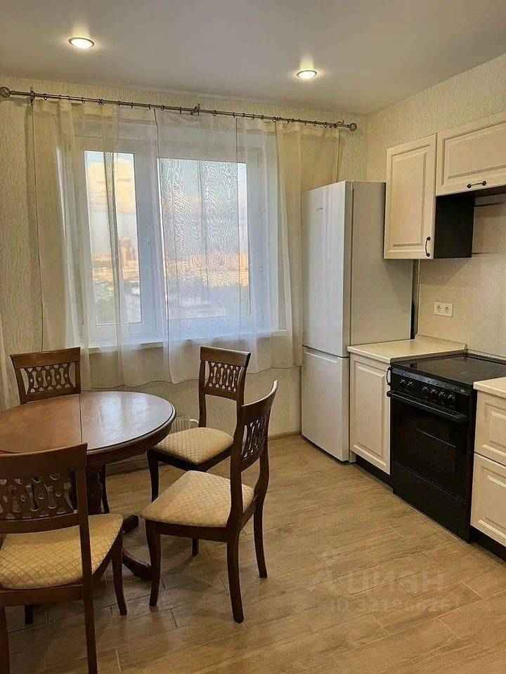 2-комнатная квартира, 58 м² — фотография 2