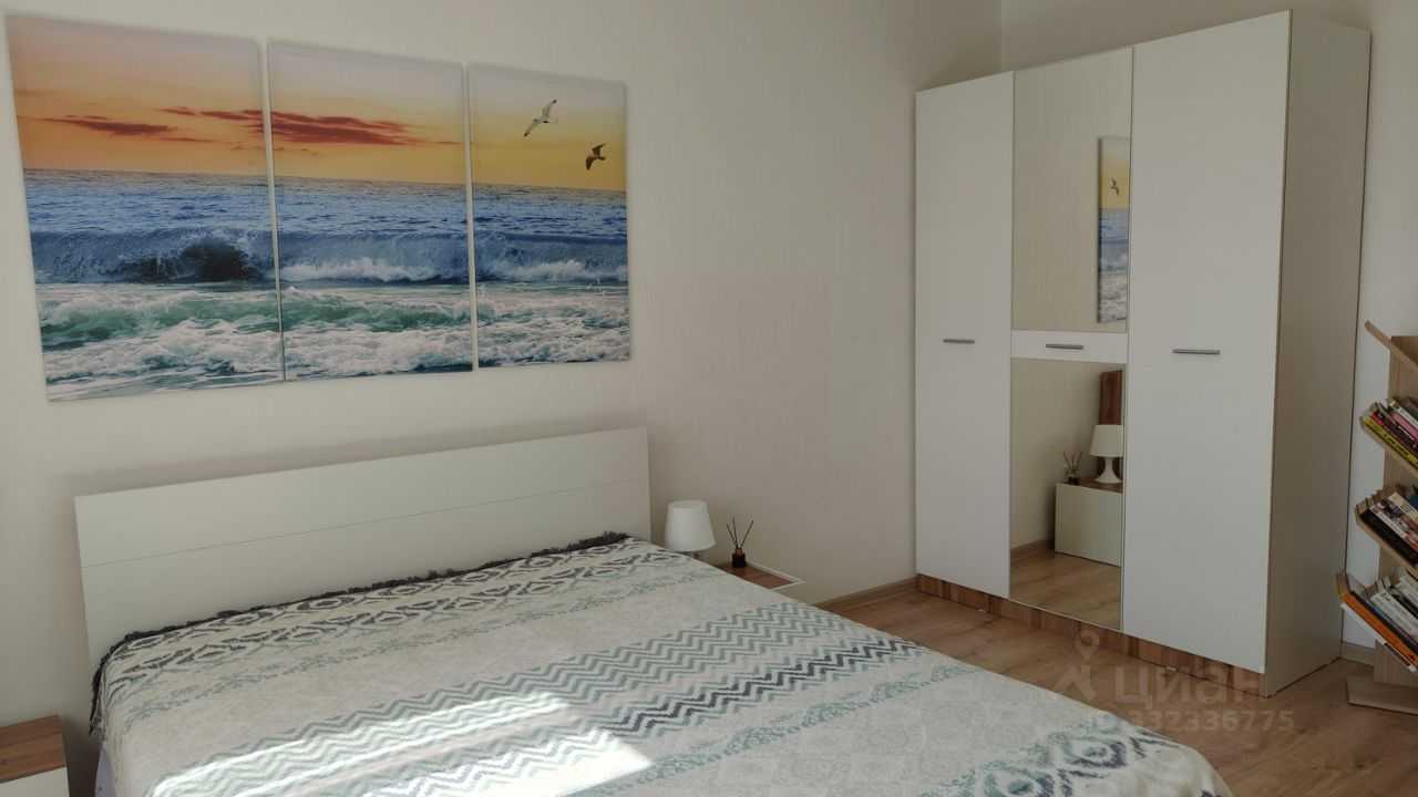 2-комнатная квартира, 56 м² — фотография 2