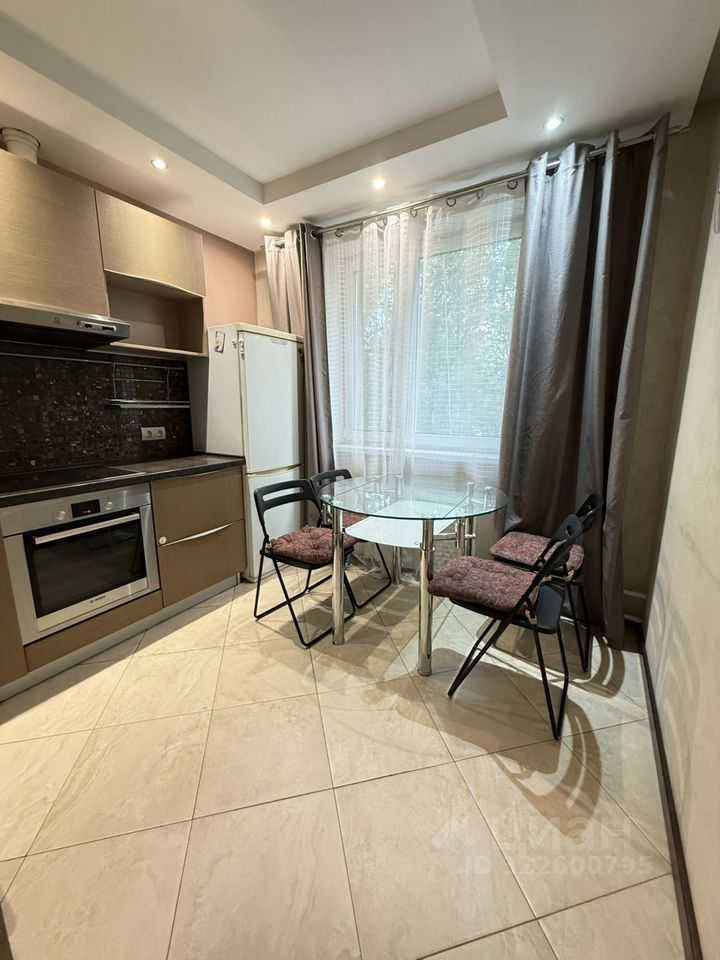 2-комнатная квартира, 56 м² — фотография 2