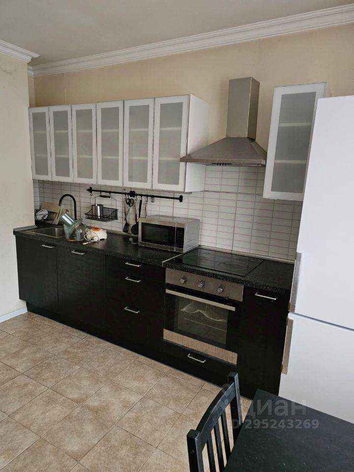 1-комнатная квартира, 42 м² — фотография 3