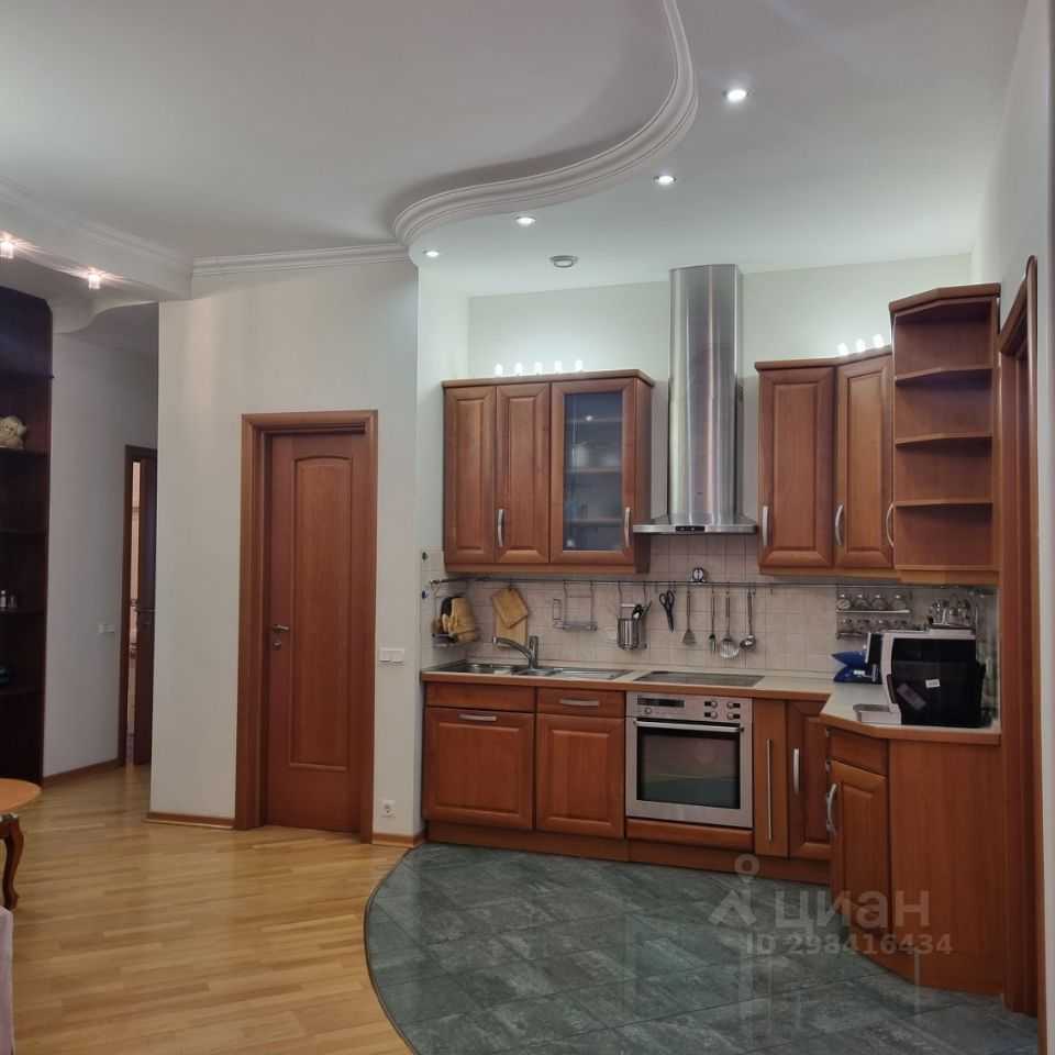 4-комнатная квартира, 140 м² — фотография 3