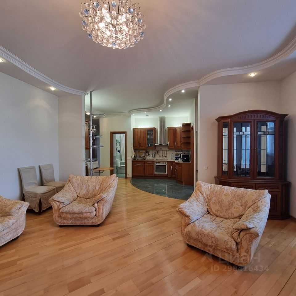 4-комнатная квартира, 140 м² — фотография 2