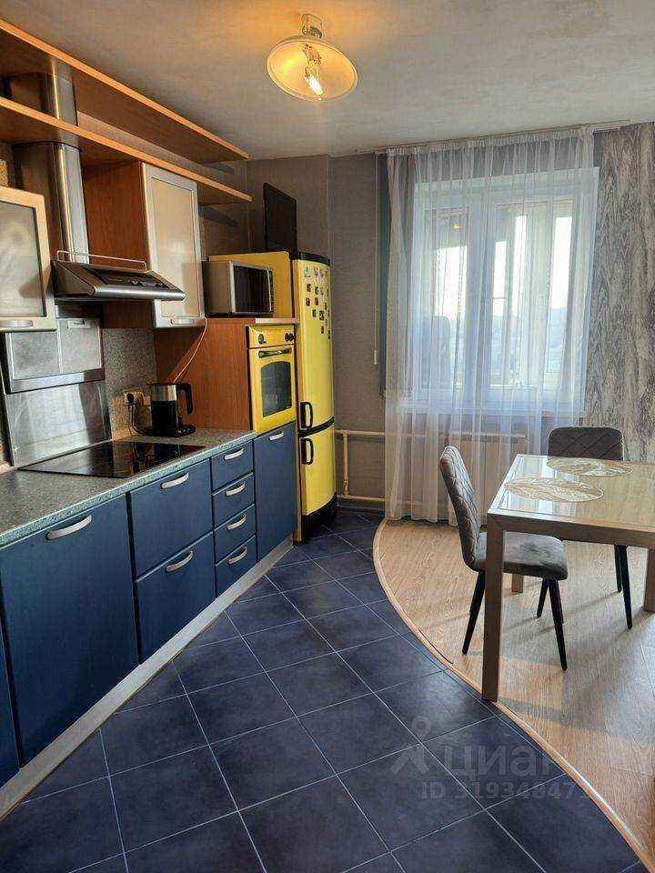 1-комнатная квартира, 42 м² — фотография 2