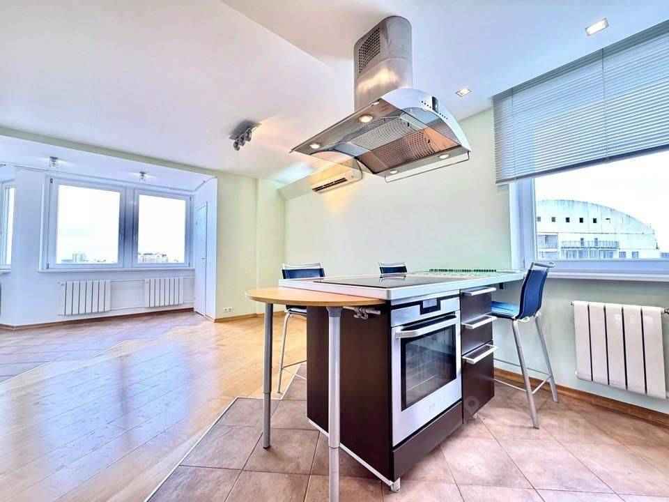 4-комнатная квартира, 140 м² — фотография 3