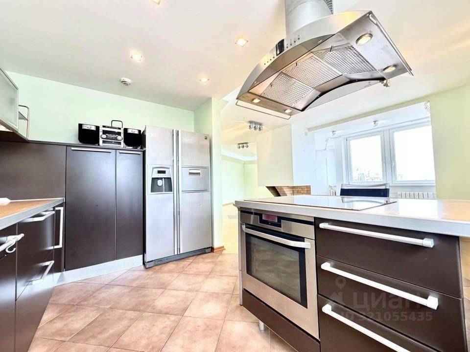 4-комнатная квартира, 140 м²