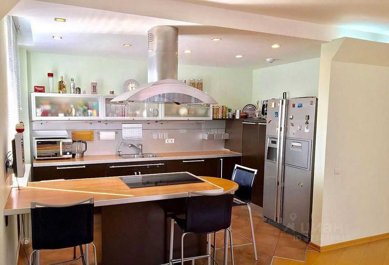 4-комнатная квартира, 140 м² — фотография 3