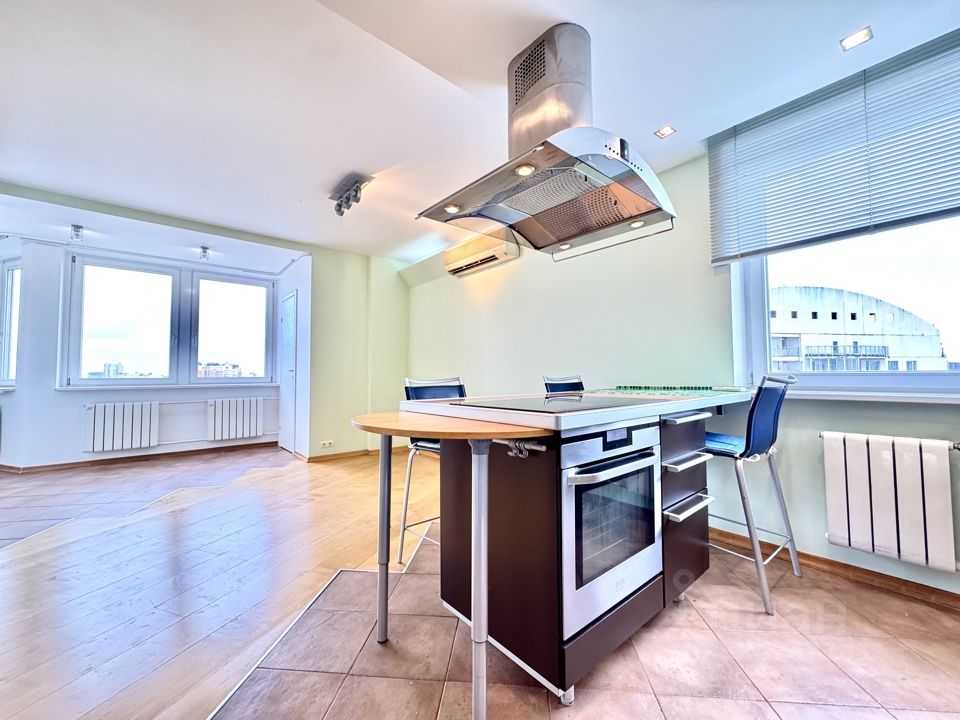 4-комнатная квартира, 140 м² — фотография 3