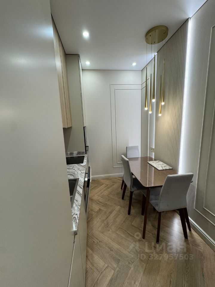 2-комнатная квартира, 105 м² — фотография 3