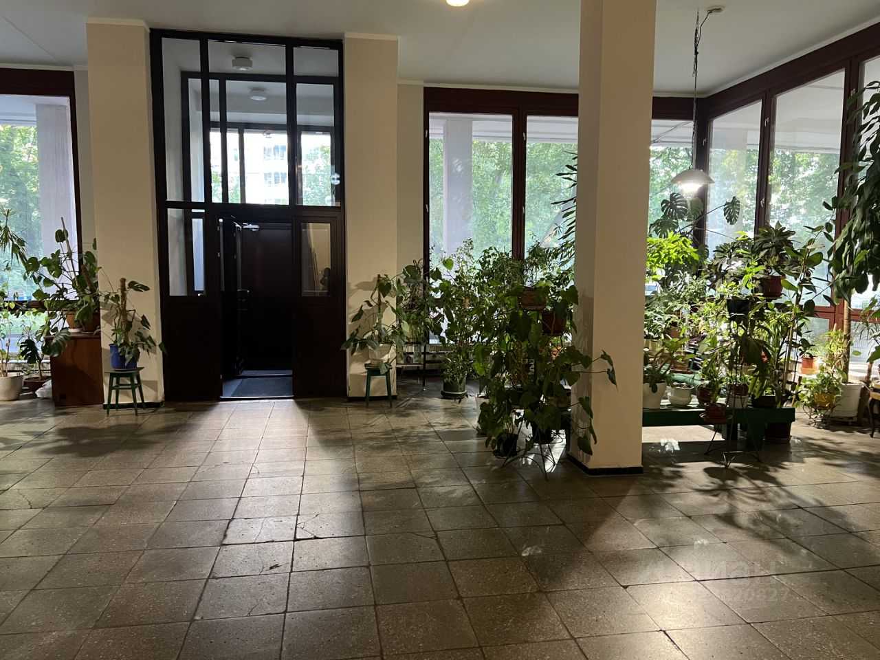 2-комнатная квартира, 64 м² — фотография 2