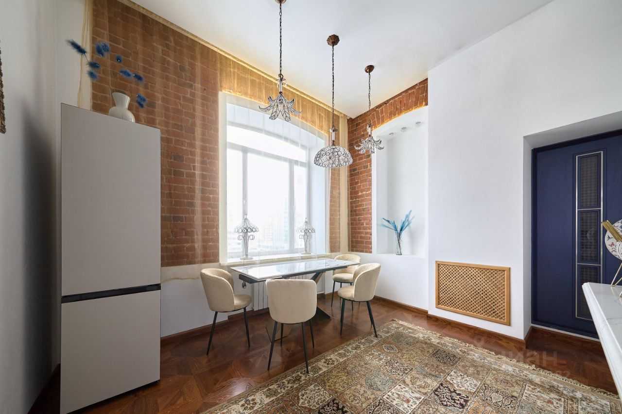 4-комнатная квартира, 150 м²