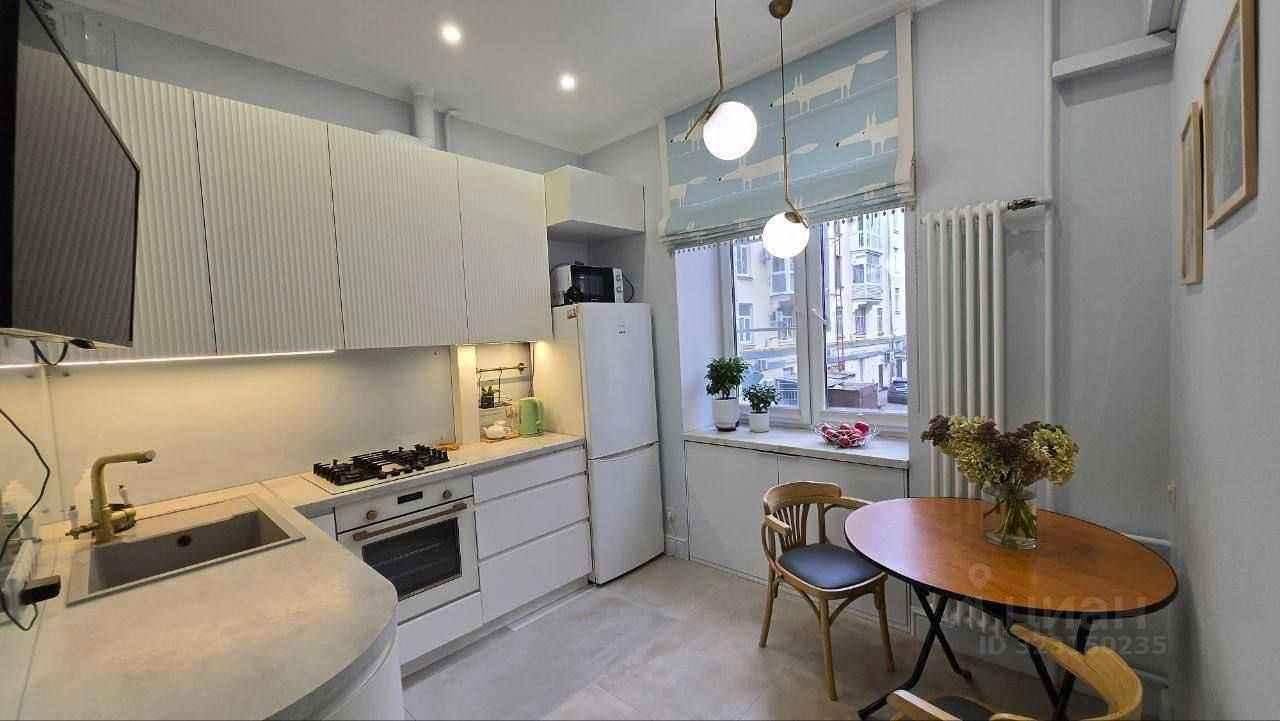 2-комнатная квартира, 70 м² — фотография 3