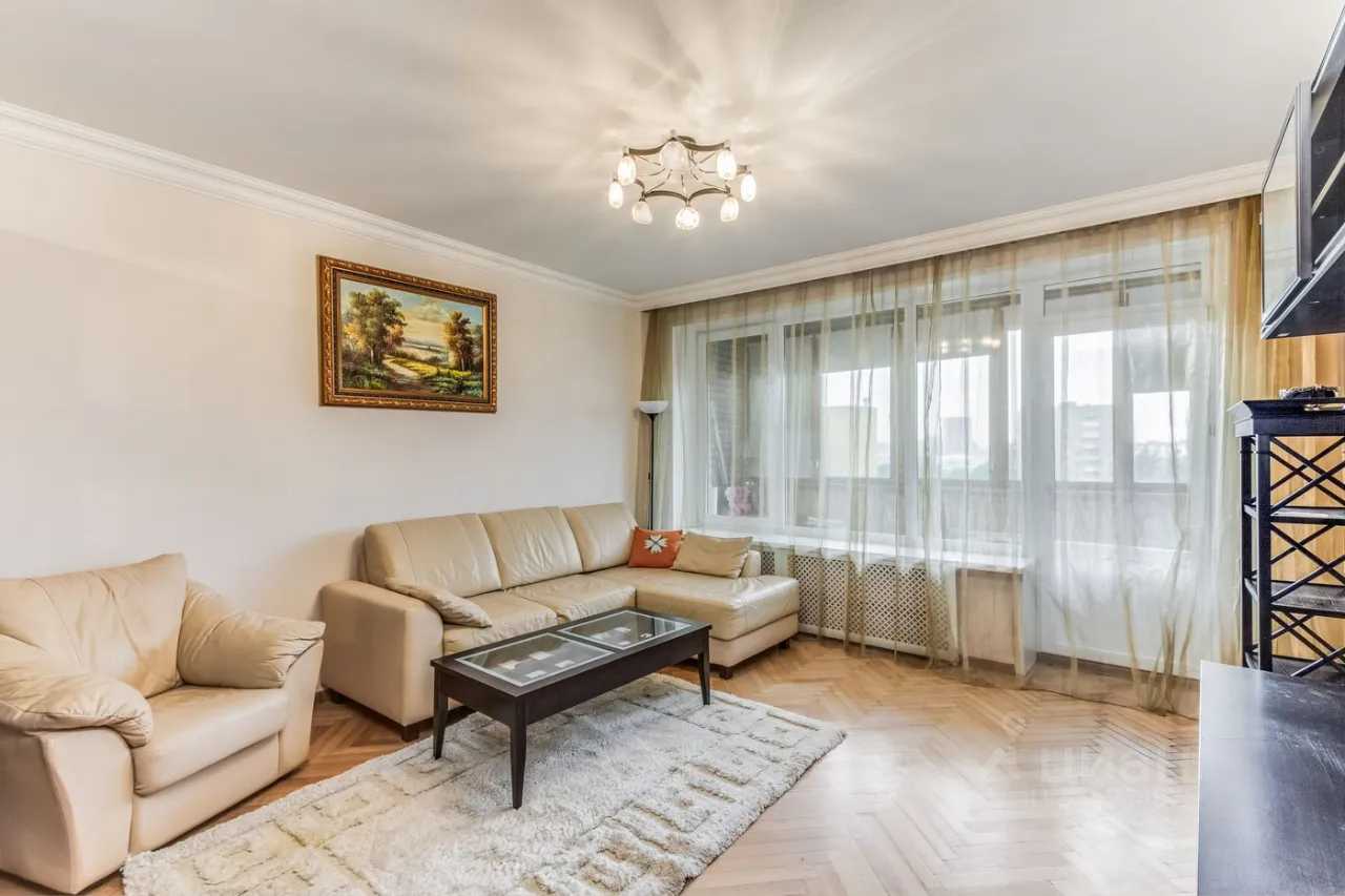 2-комнатная квартира, 74 м² — фотография 2
