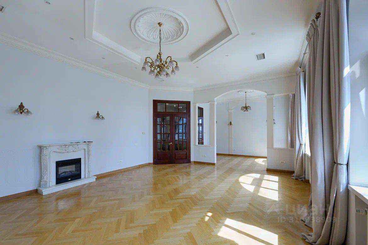 4-комнатная квартира, 180 м² — фотография 2