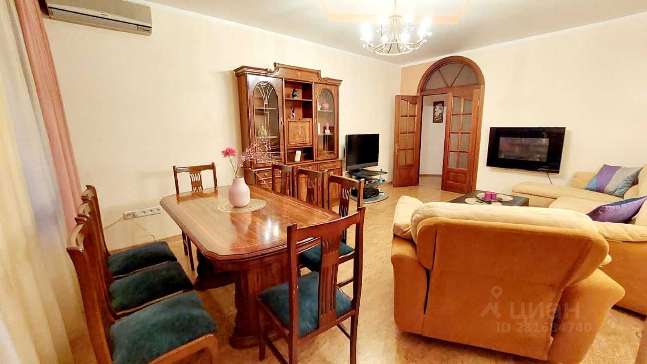 2-комнатная квартира, 84 м² — фотография 2