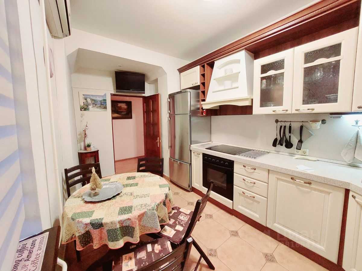 2-комнатная квартира, 84 м² — фотография 3