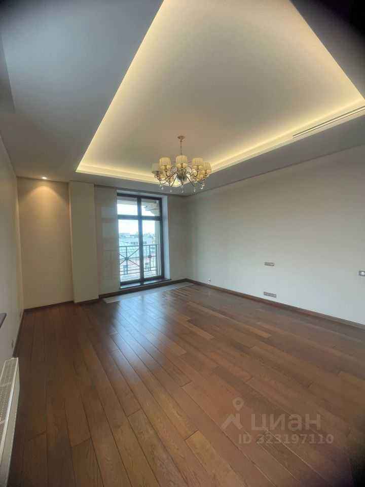 4-комнатная квартира, 145 м² — фотография 2