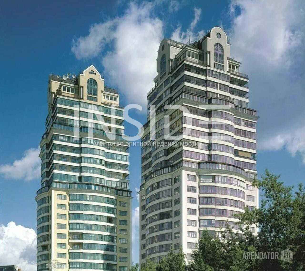 4-комнатная квартира, 220 м²