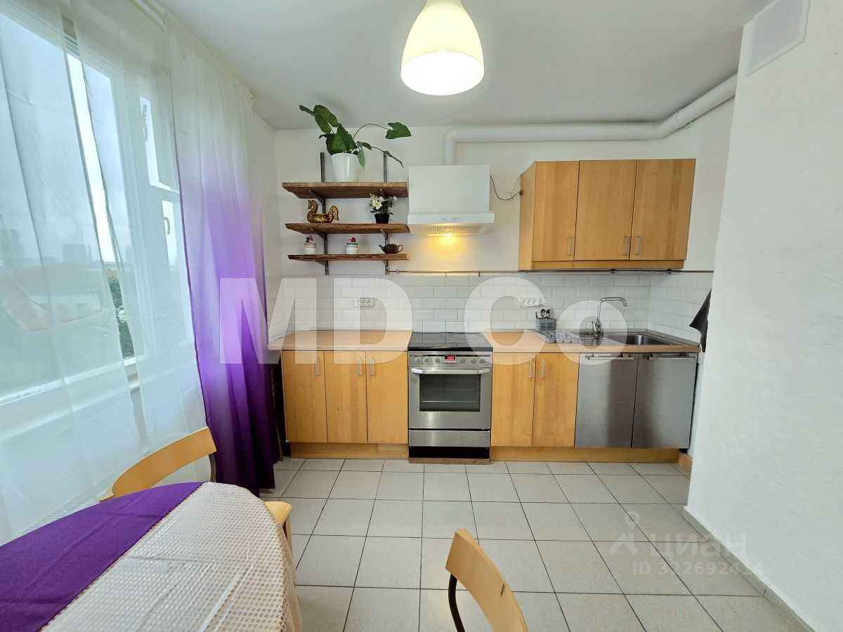2-комнатная квартира, 58 м² — фотография 2