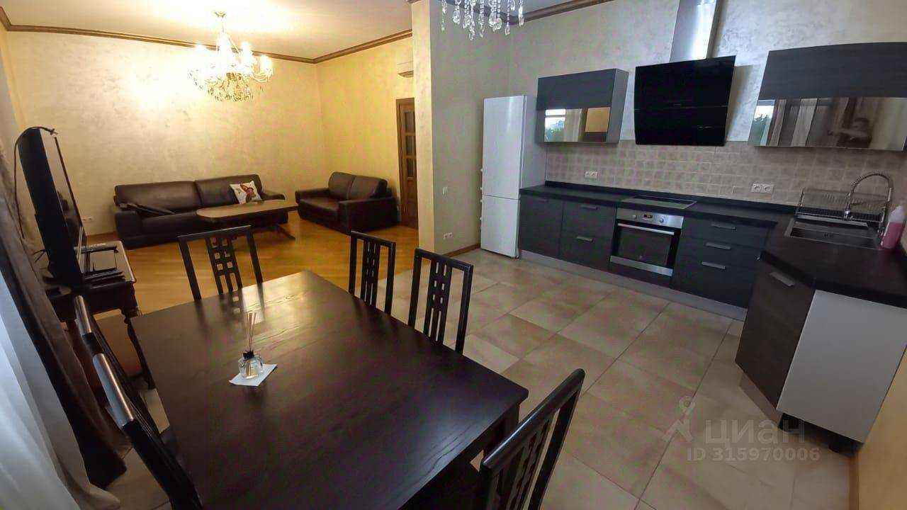 3-комнатная квартира, 121 м²