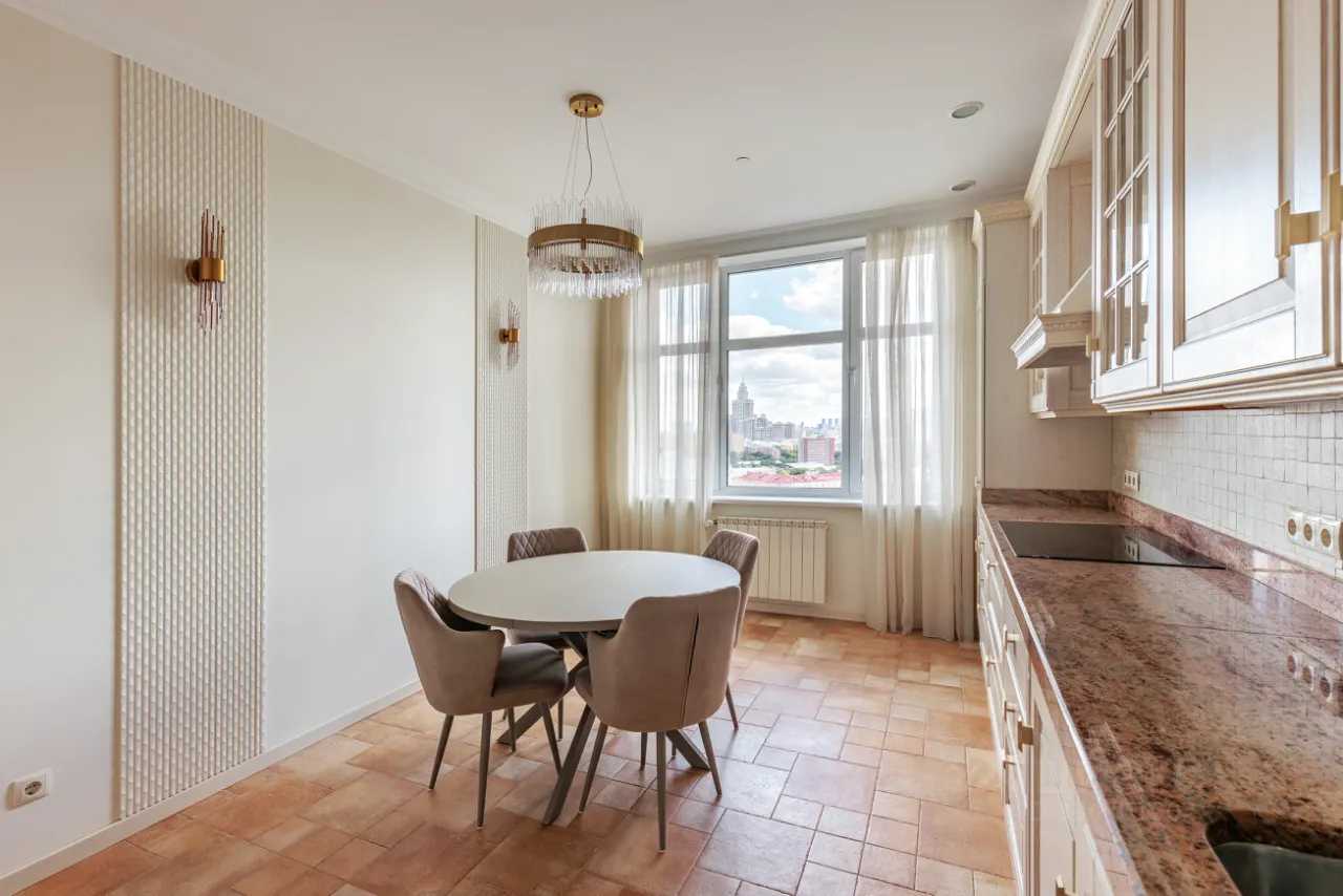 4-комнатная квартира, 164 м² — фотография 3