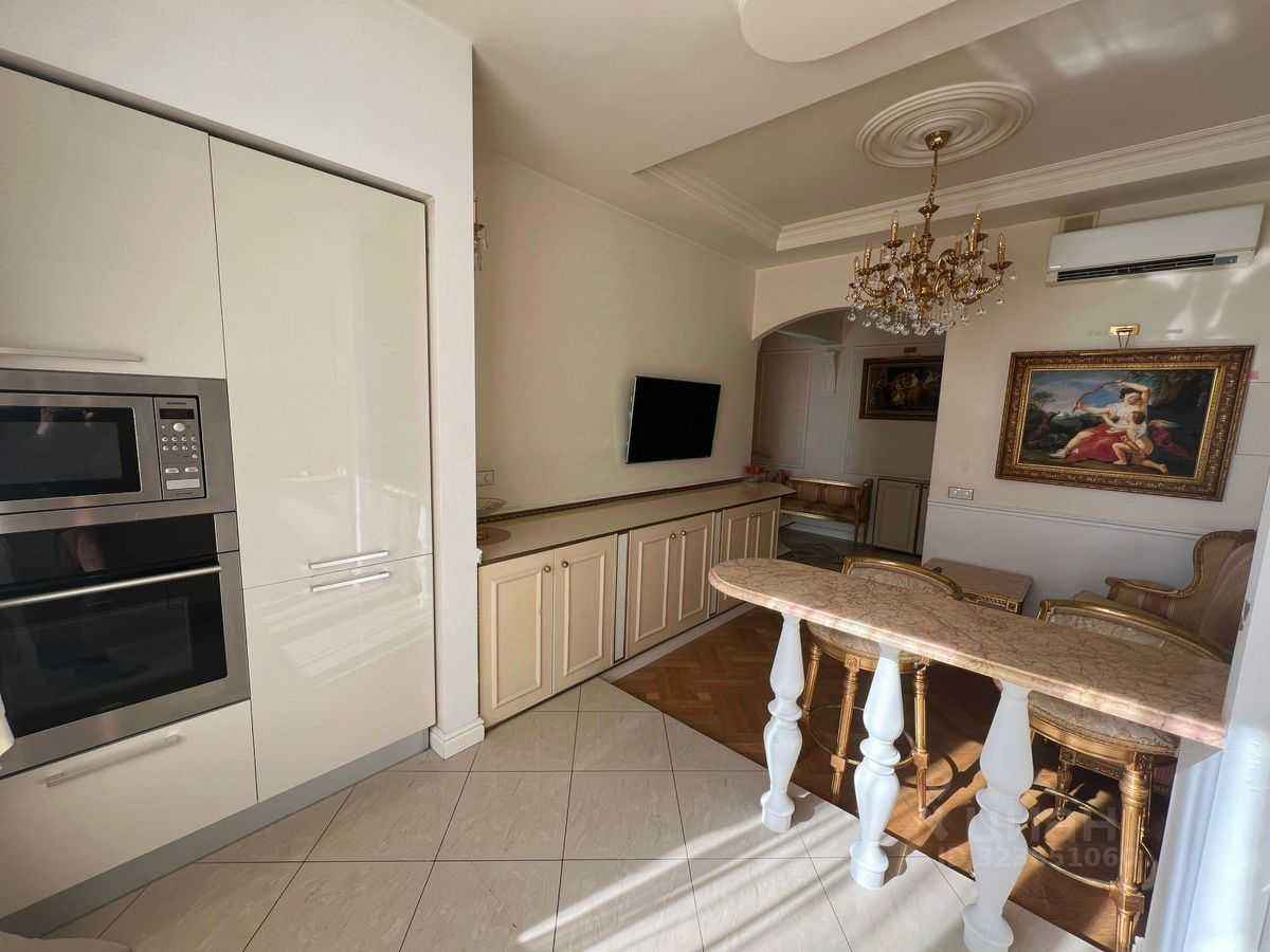 2-комнатная квартира, 55 м² — фотография 2