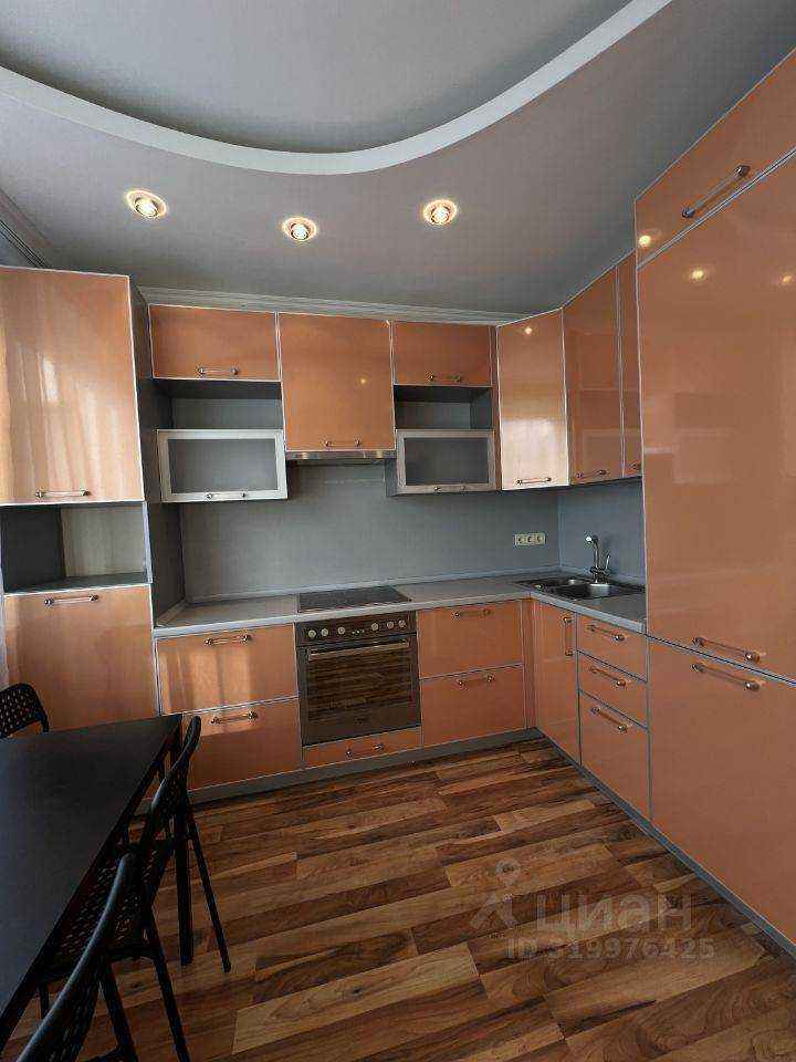 1-комнатная квартира, 52 м² — фотография 3