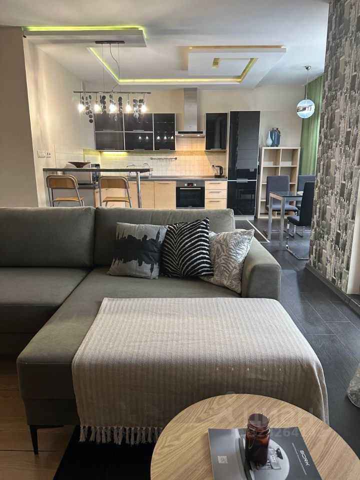 2-комнатная квартира, 73 м² — фотография 3