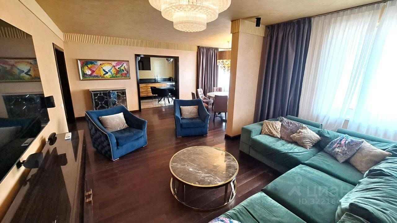 5-комнатная квартира, 179 м²