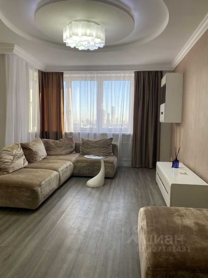 2-комнатная квартира, 70,2 м² — фотография 2