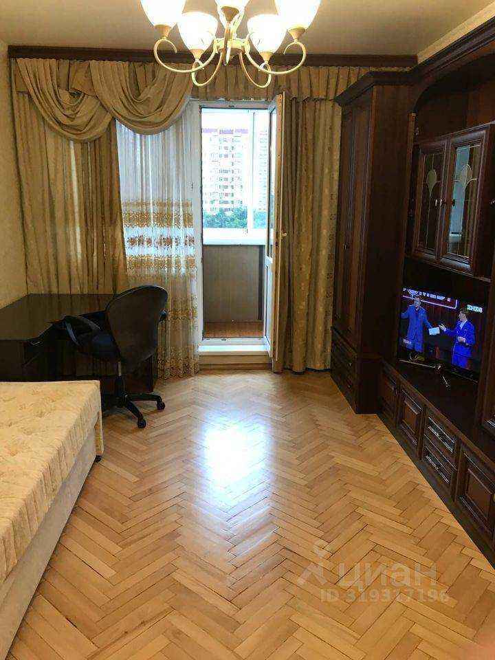 2-комнатная квартира, 56 м² — фотография 2