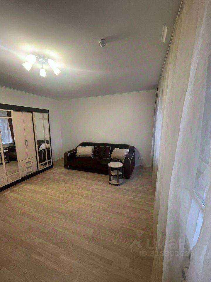 2-комнатная квартира, 65 м² — фотография 2