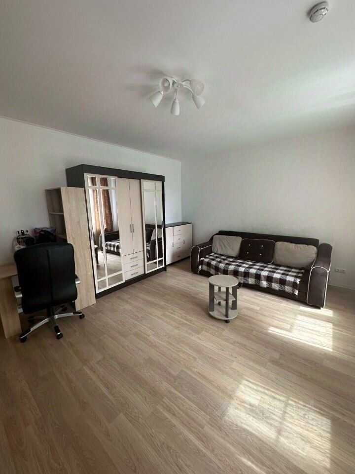 2-комнатная квартира, 70 м² — фотография 2