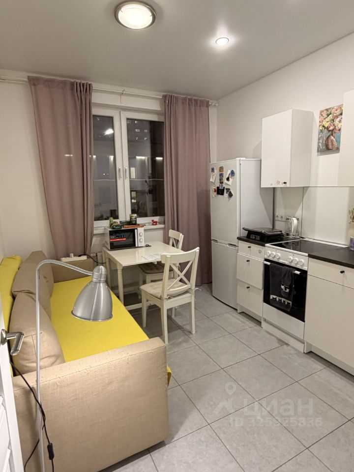 1-комнатная квартира, 42 м²