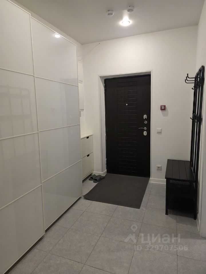 2-комнатная квартира, 75,6 м² — фотография 2