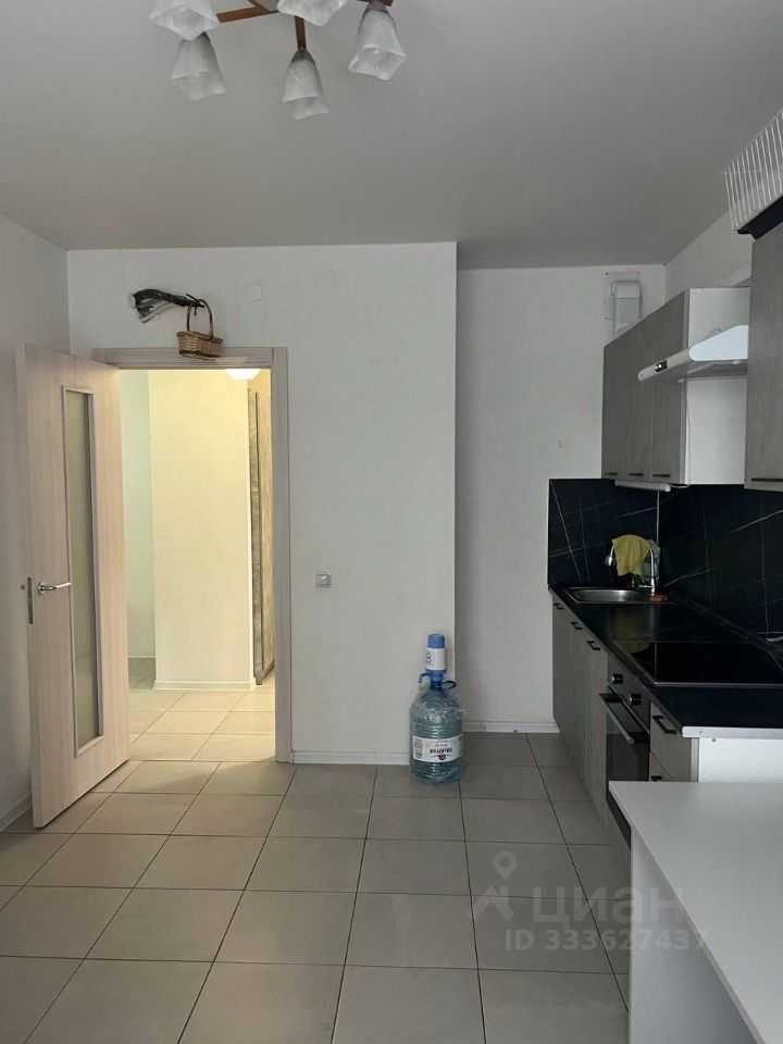 3-комнатная квартира, 72 м² — фотография 2
