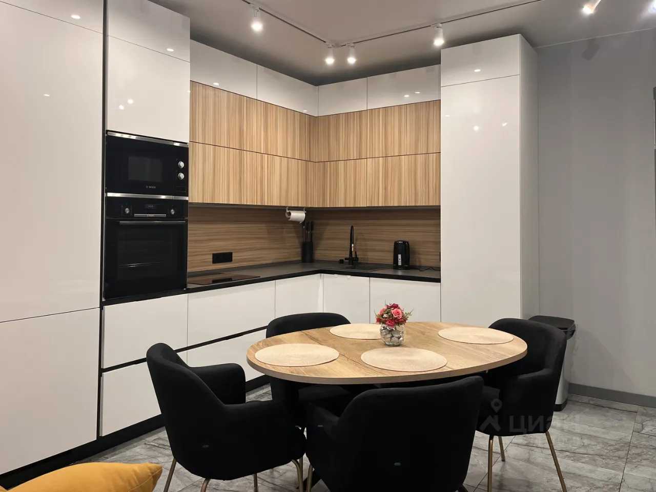 3-комнатная квартира, 82 м² — фотография 2